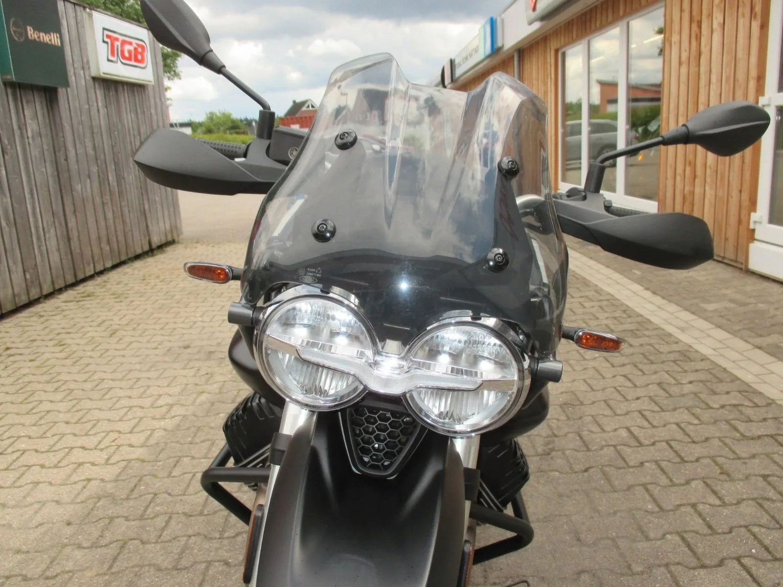 Moto Guzzi V85 TT