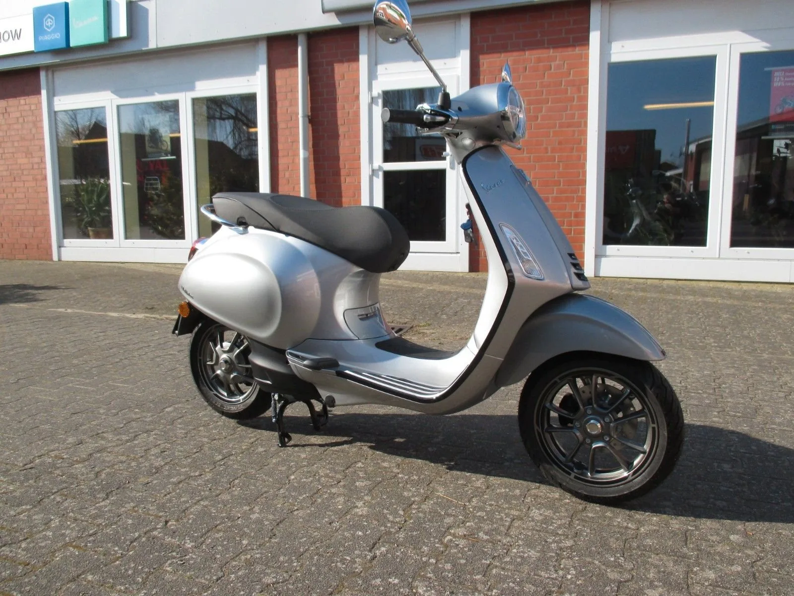 Vespa Elettrica 45 km/h