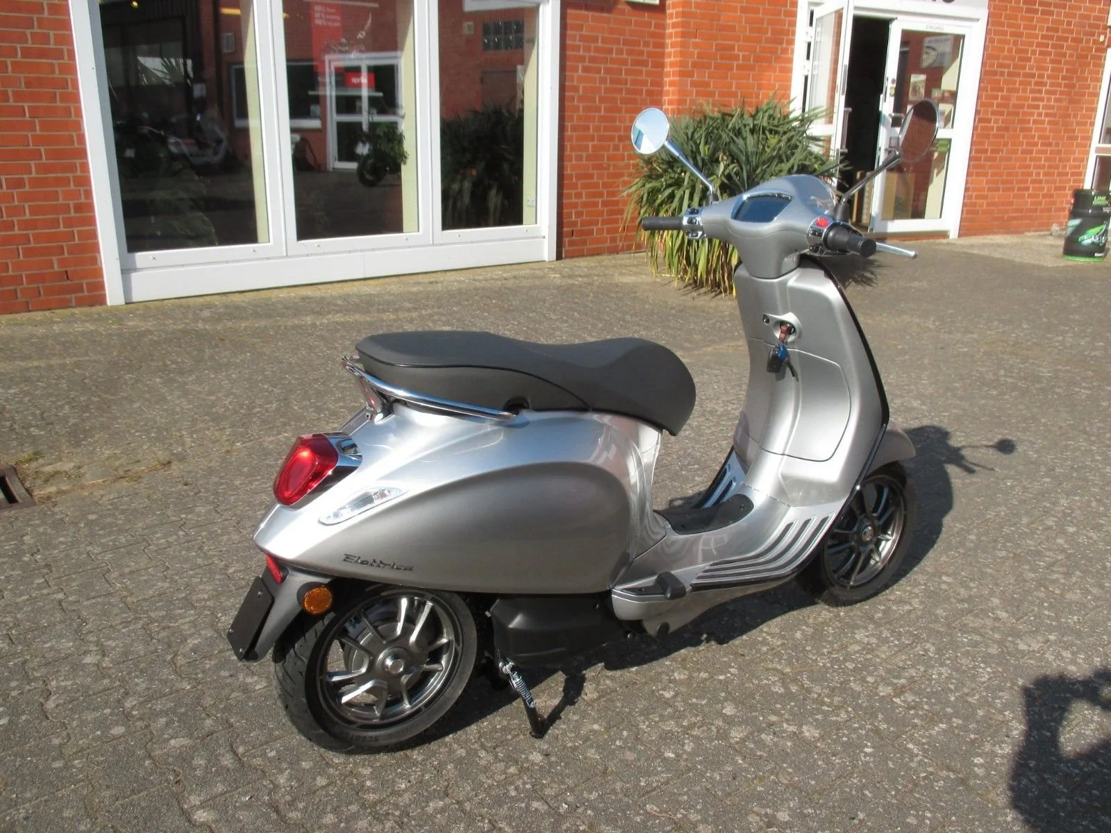 Vespa Elettrica 45 km/h