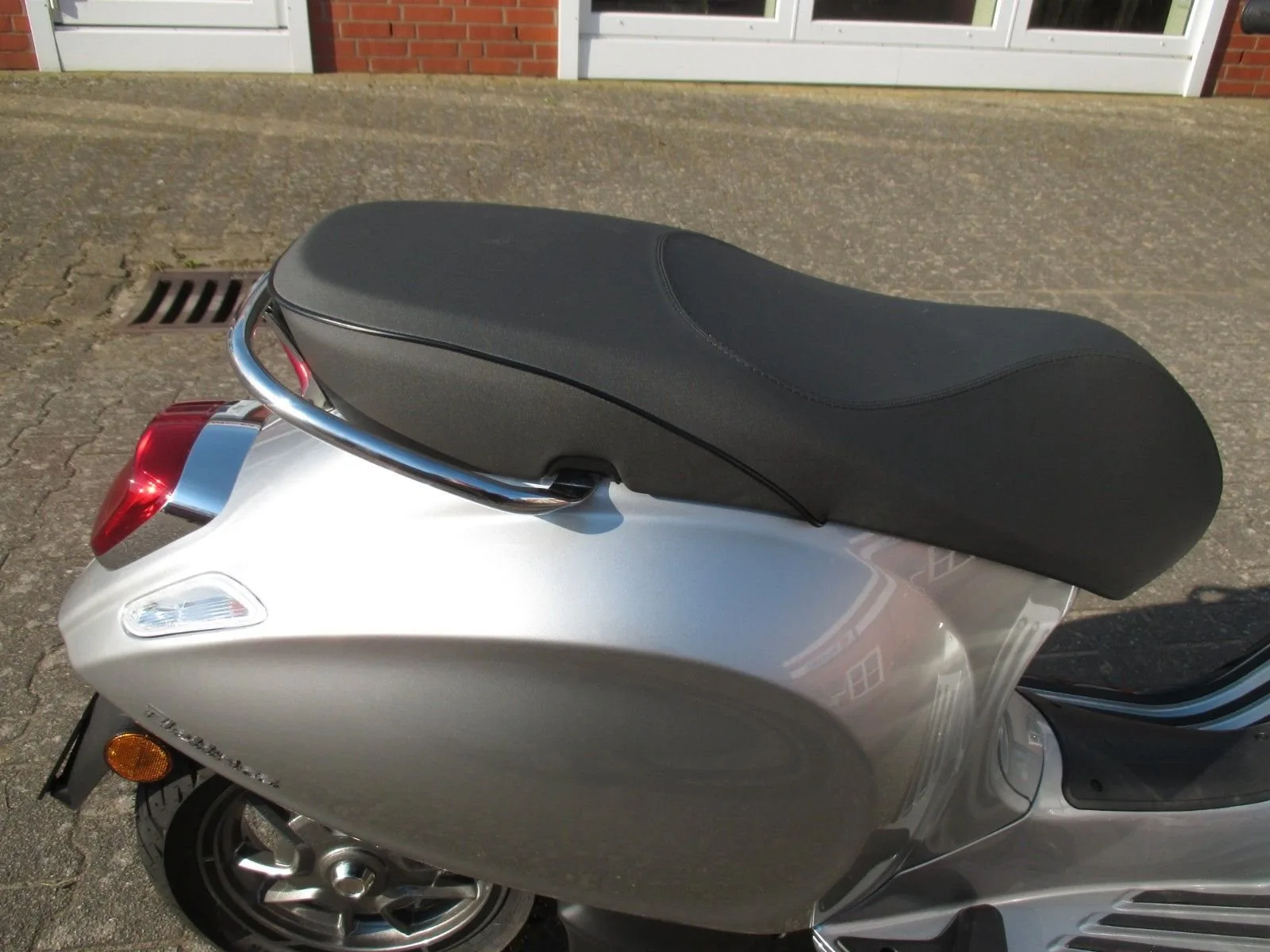 Vespa Elettrica 45 km/h