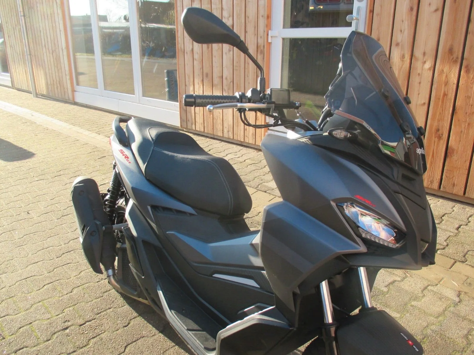 Aprilia SR GT 125