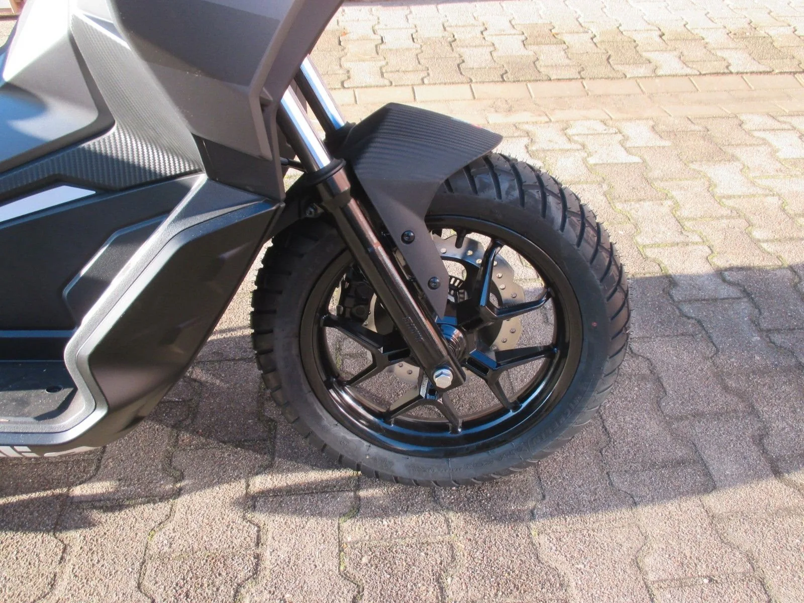 Aprilia SR GT 125