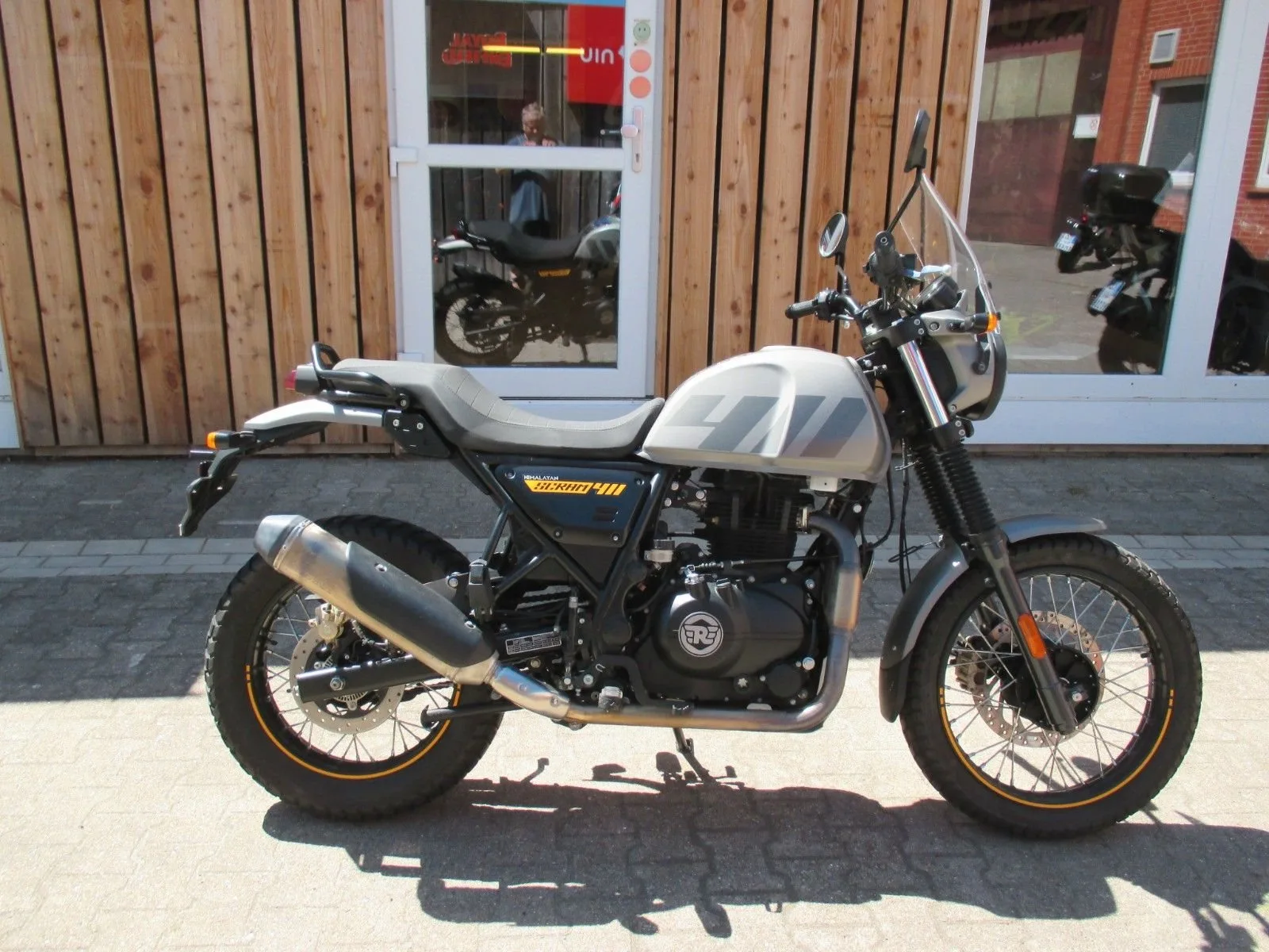 Royal Enfield Scram 411