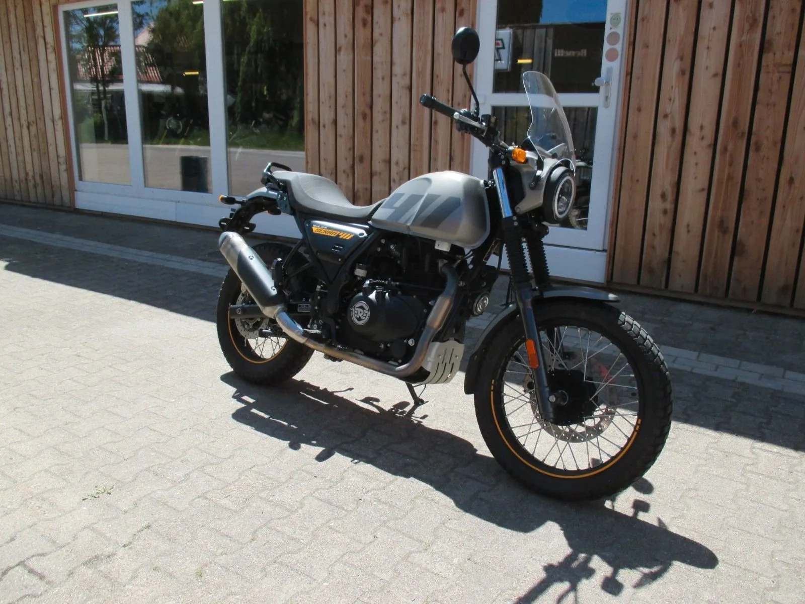 Royal Enfield Scram 411
