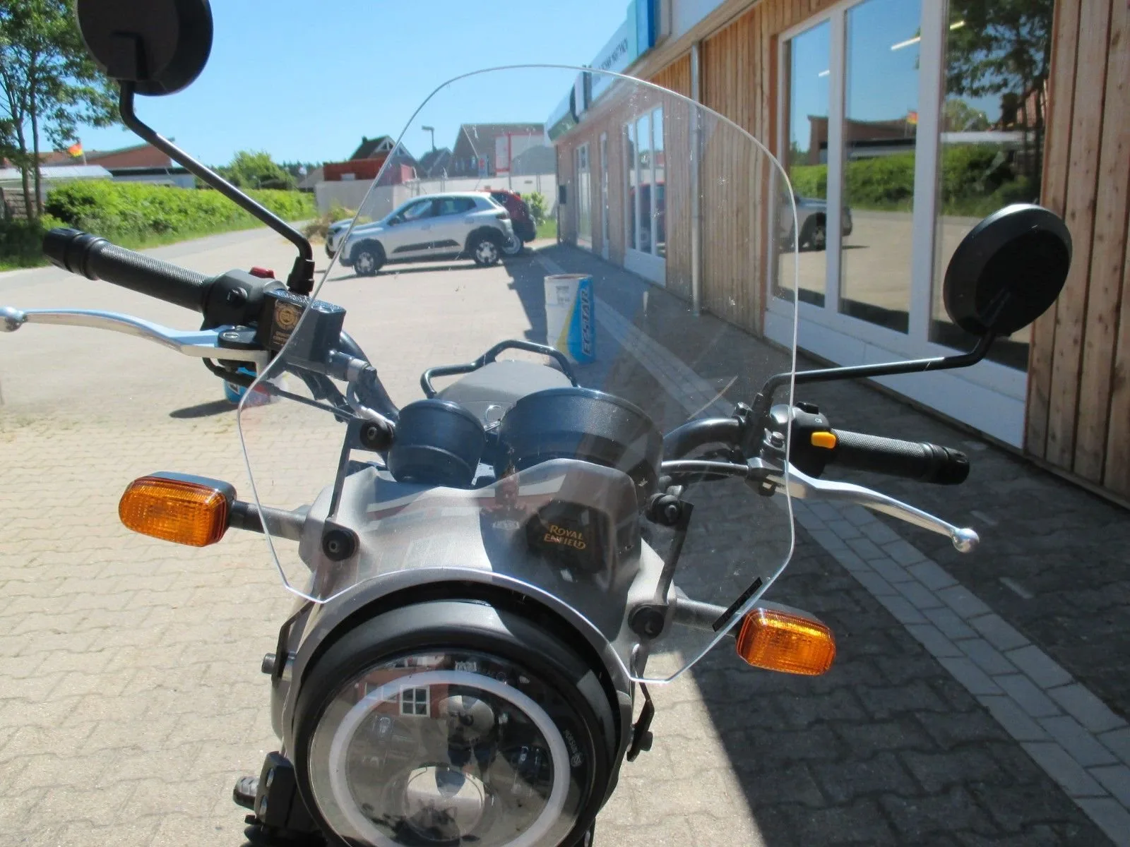 Royal Enfield Scram 411