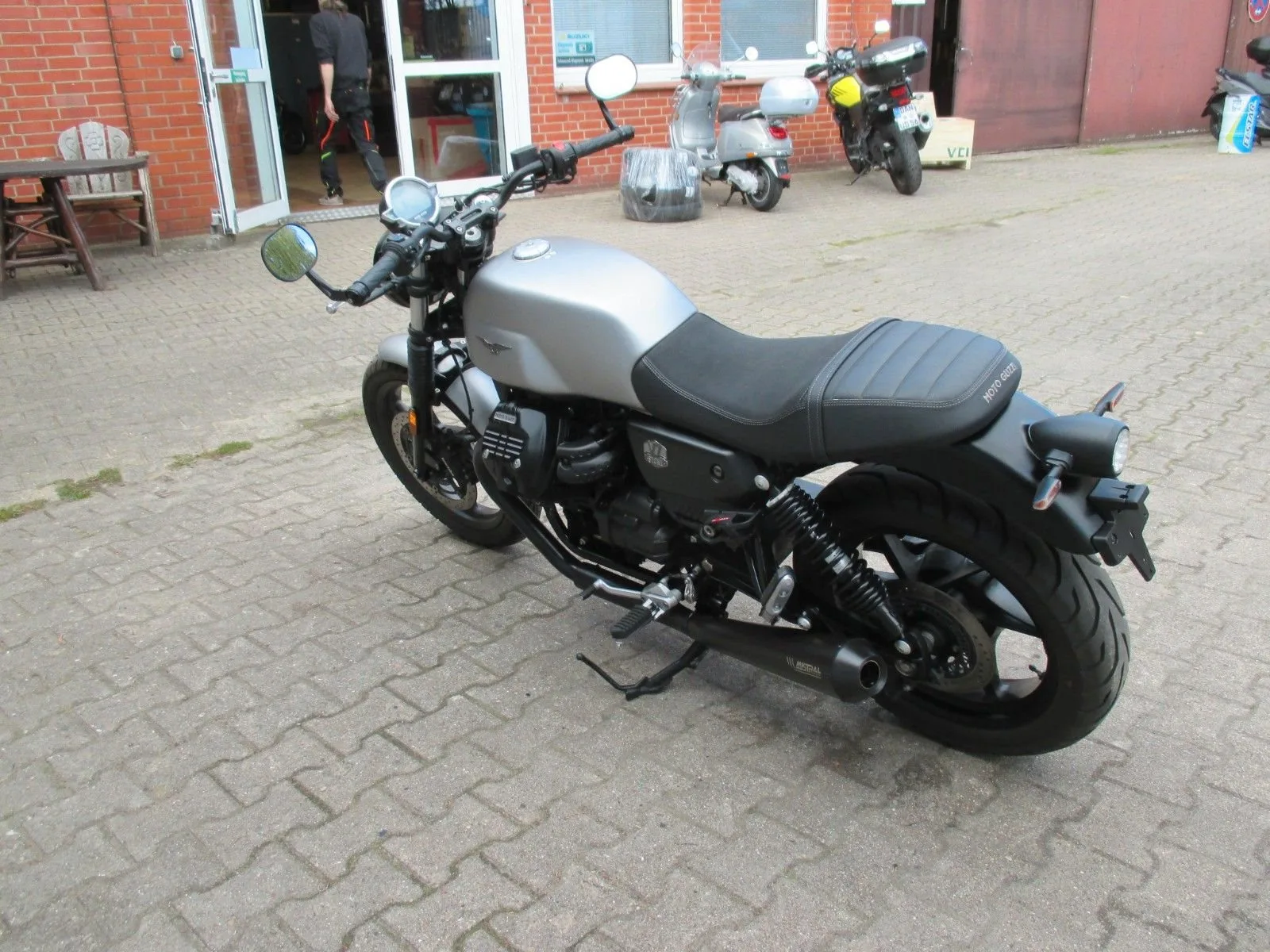 Moto Guzzi V7 750 Stone V7 850 Stone \*Mistral\*