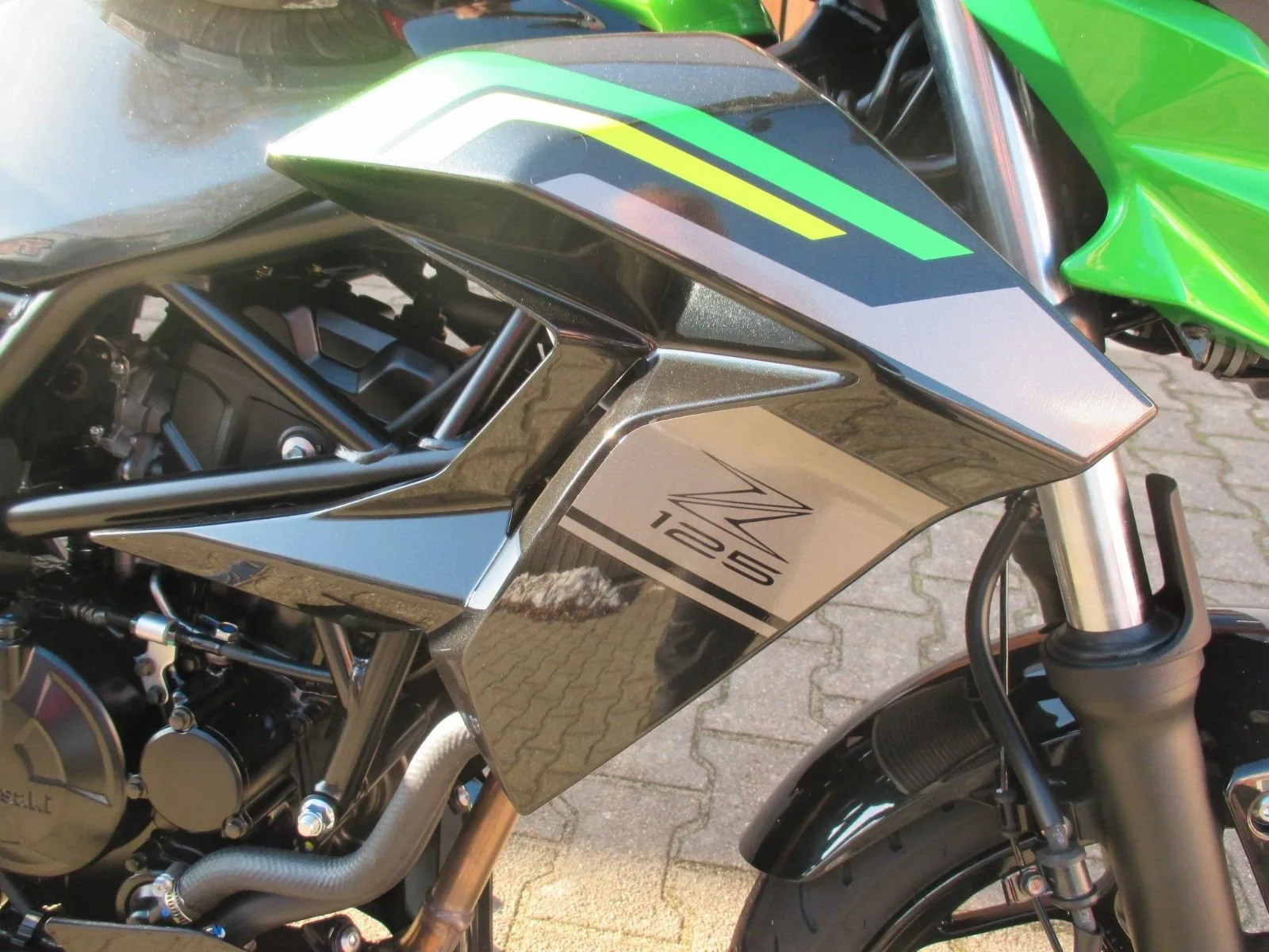 Kawasaki Z125