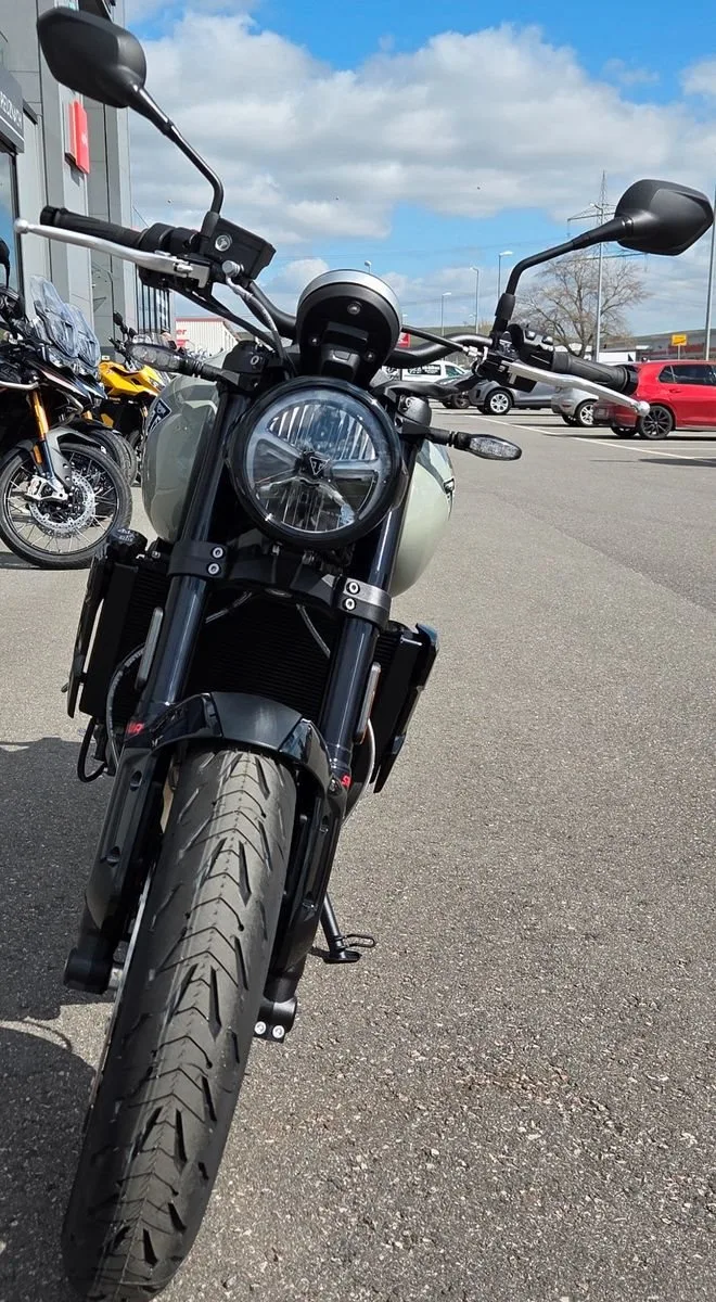 Triumph Trident 660