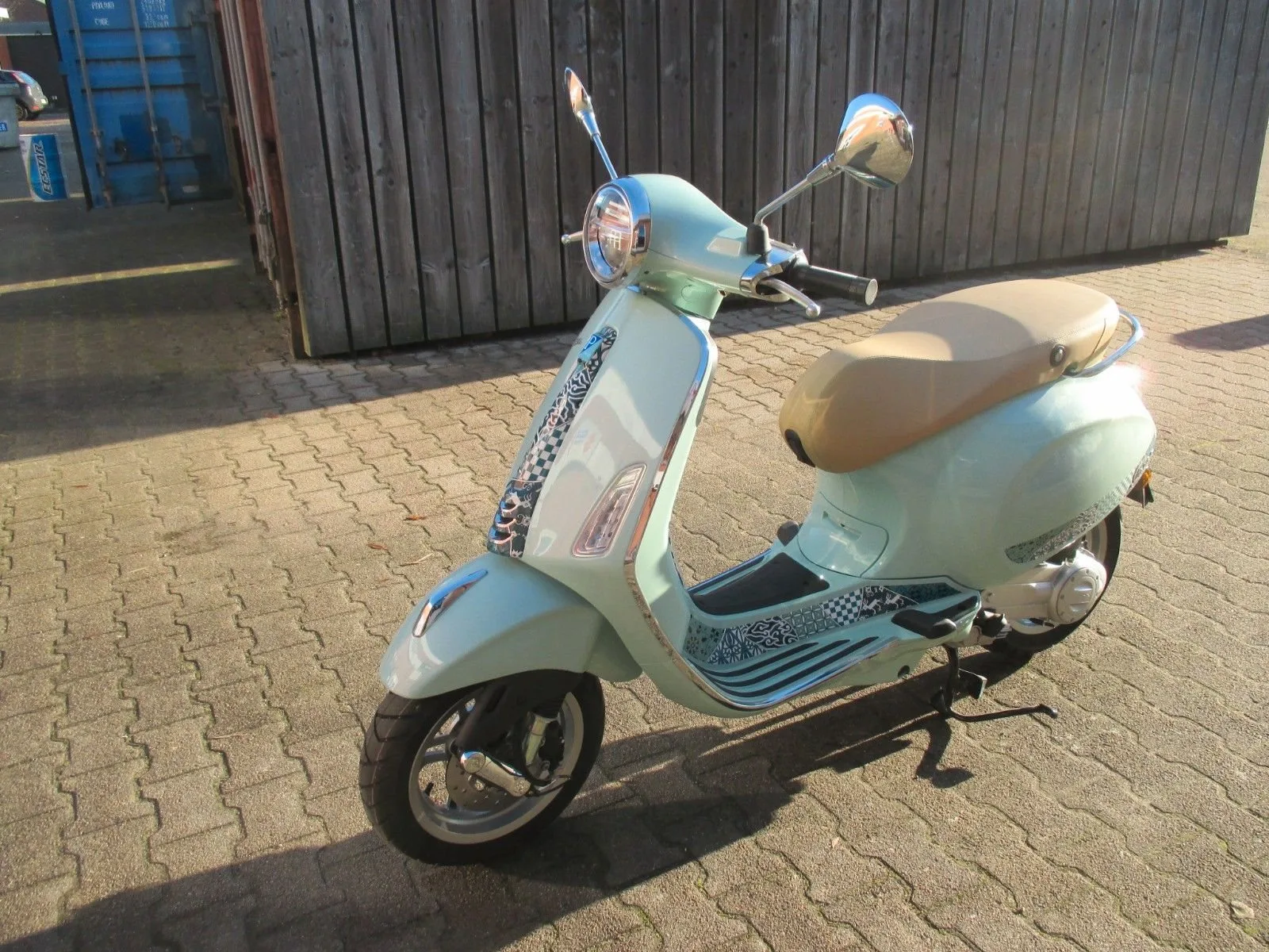 Vespa Primavera 50 Batik