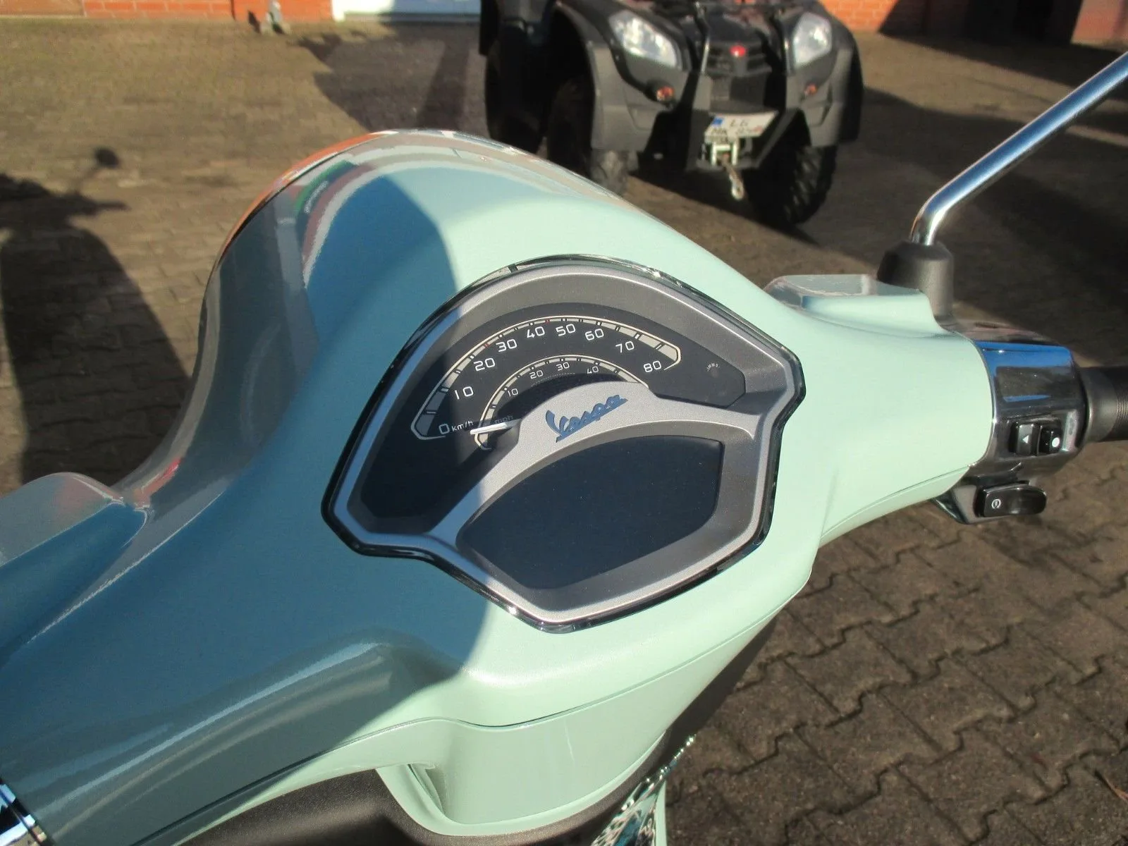Vespa Primavera 50 Batik