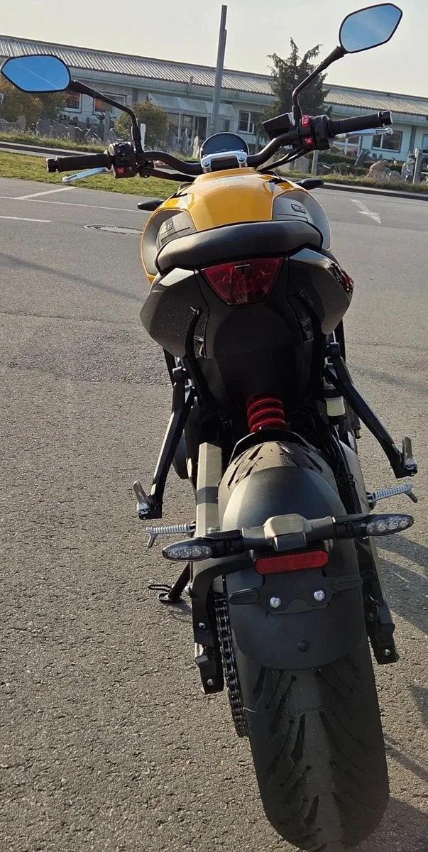 Triumph Trident 660