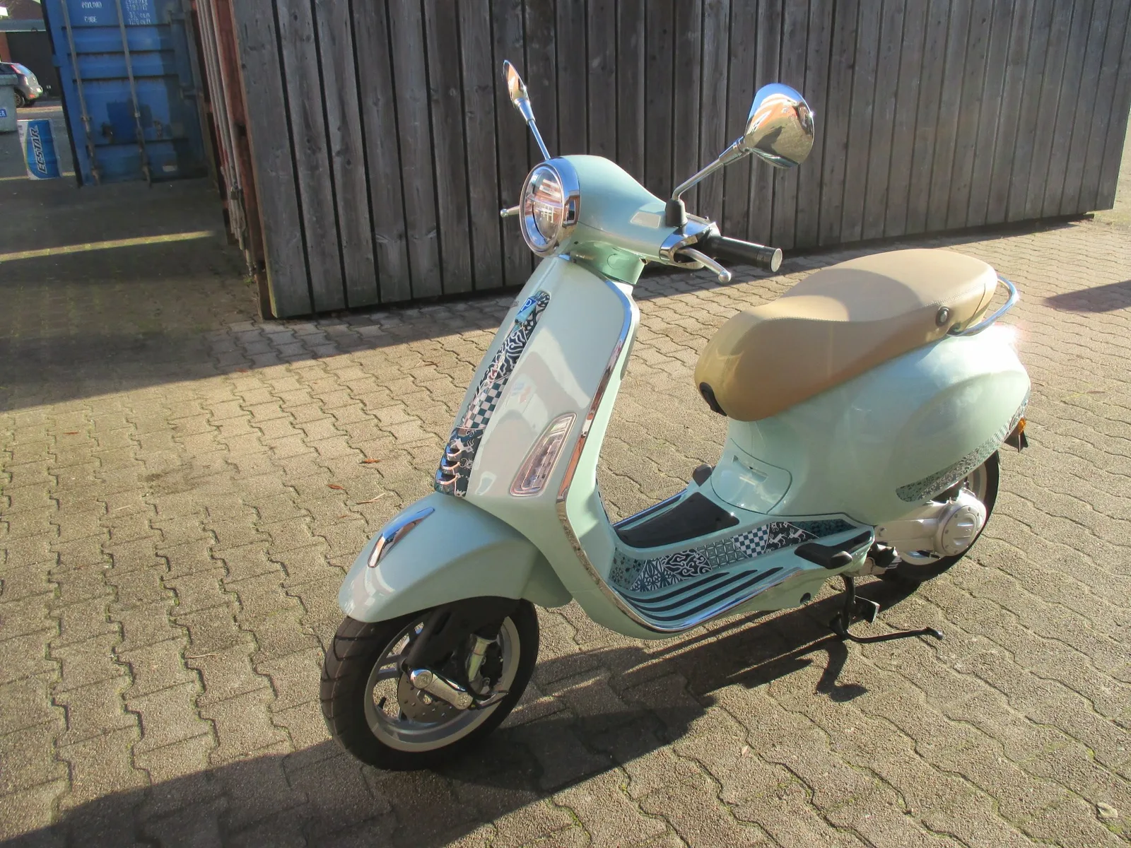 Vespa Primavera 50 Batik E5