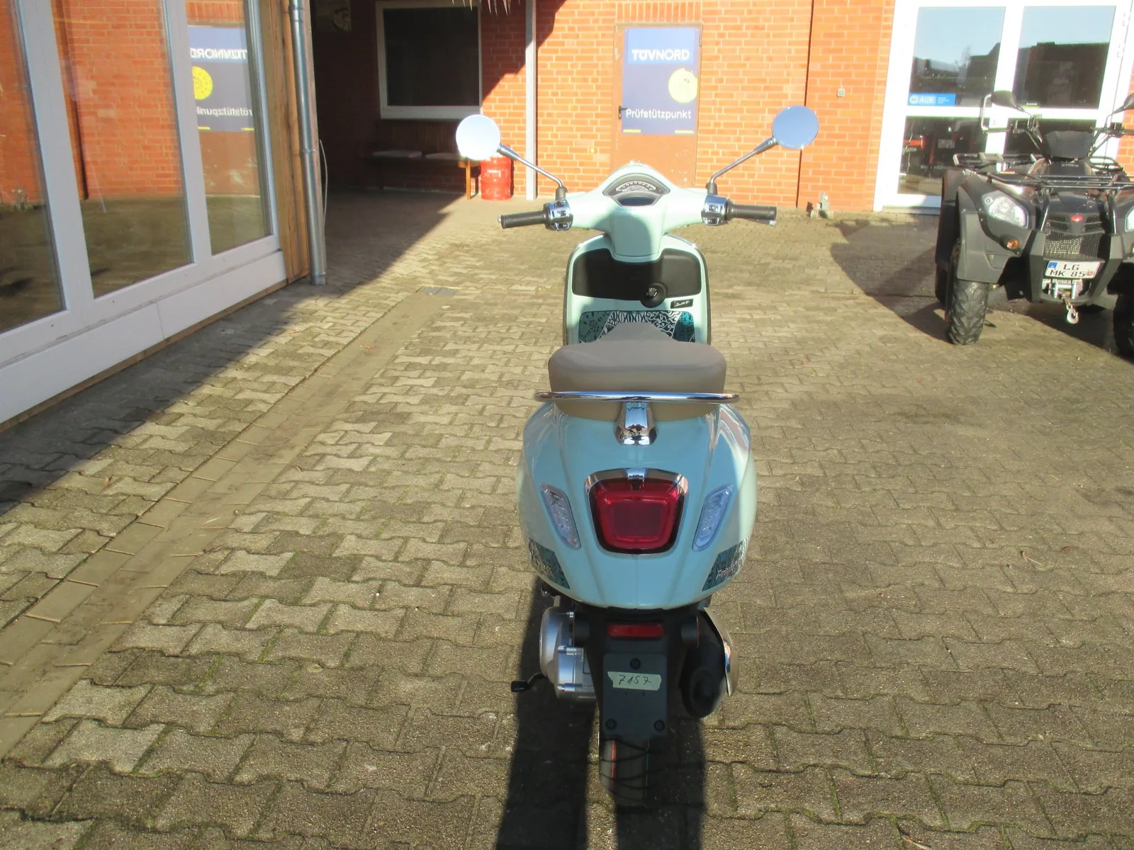 Vespa Primavera 50 Batik E5