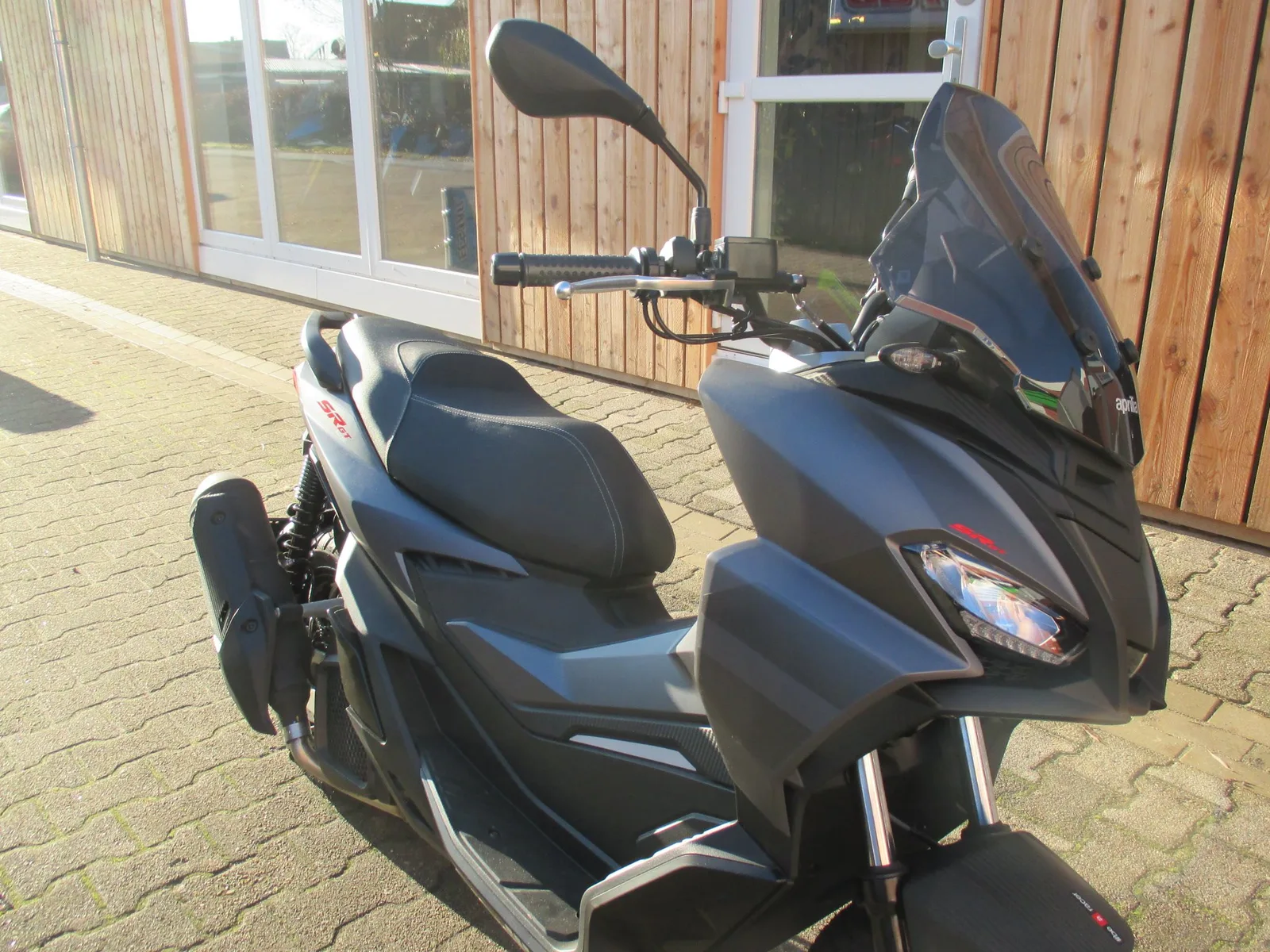 Aprilia SR GT 125 Street Grey