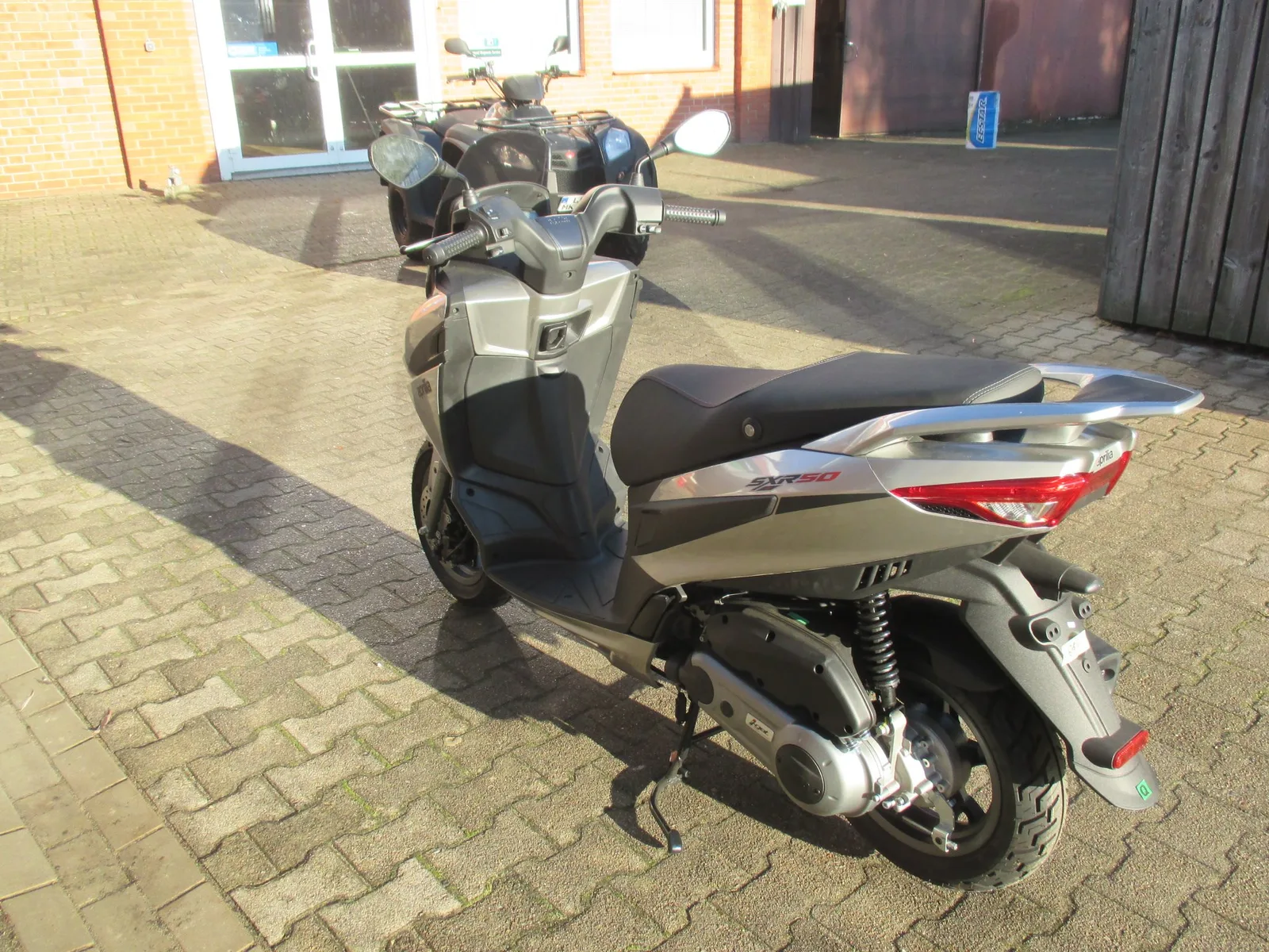 Aprilia SXR 50 Insinctive Grey