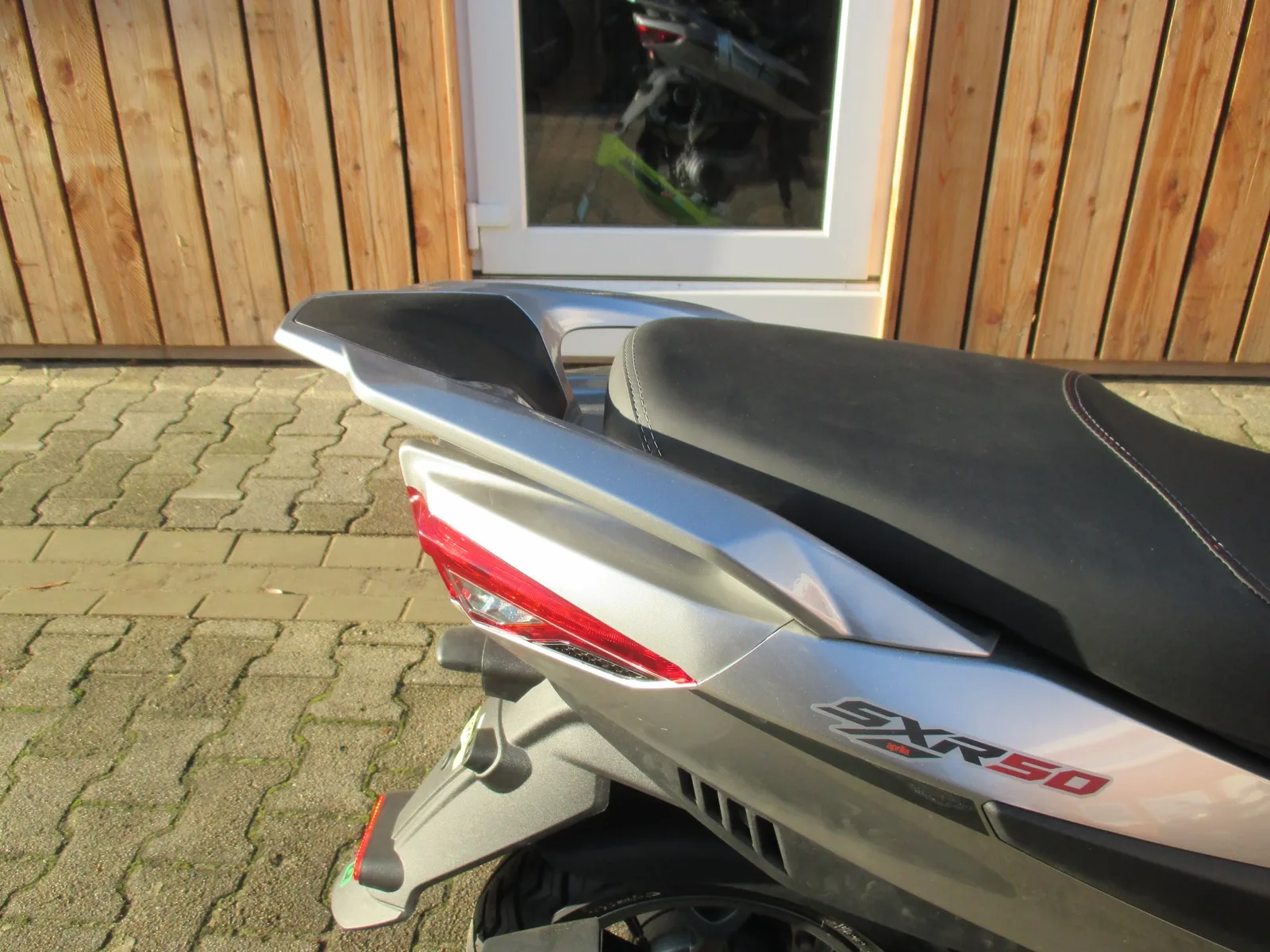Aprilia SXR 50 Insinctive Grey