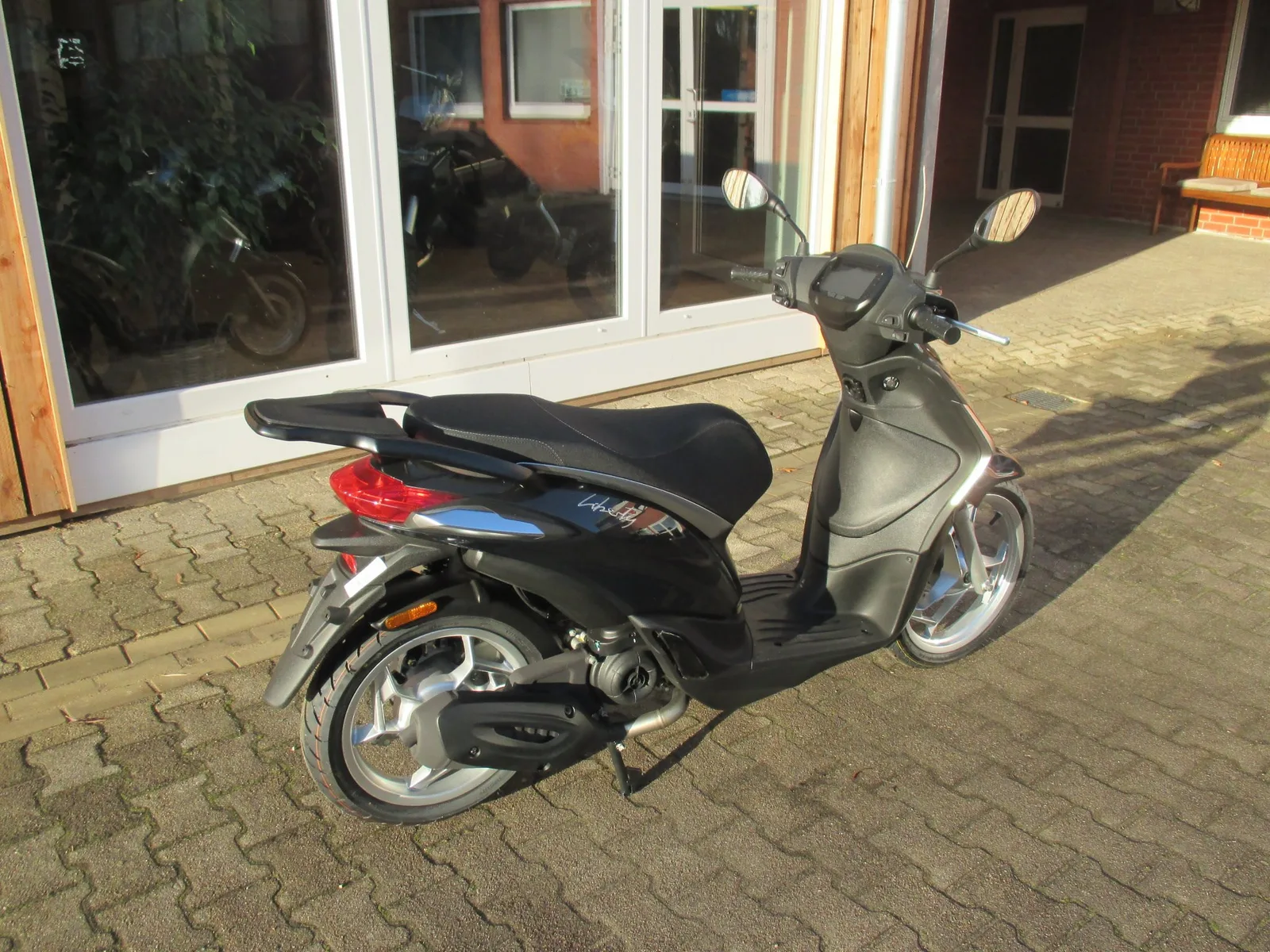 Piaggio Liberty 50 E5+ Black