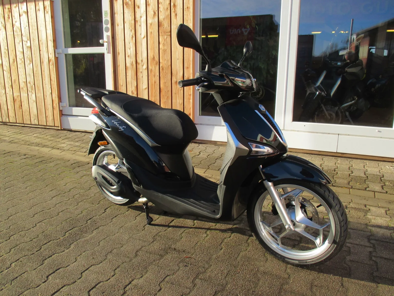 Piaggio Liberty 50 E5+ Black