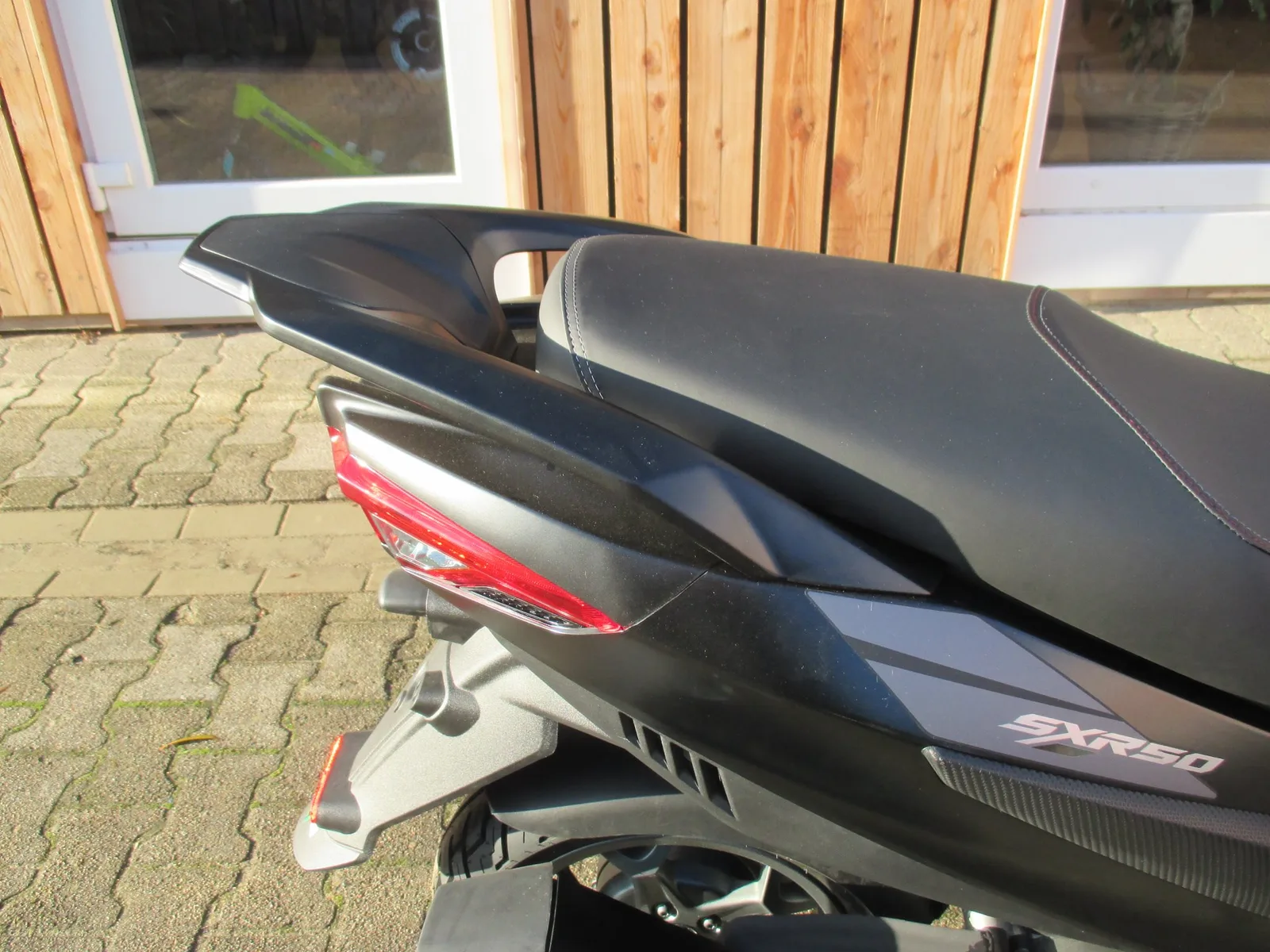 Aprilia SXR 50 Enigma Black