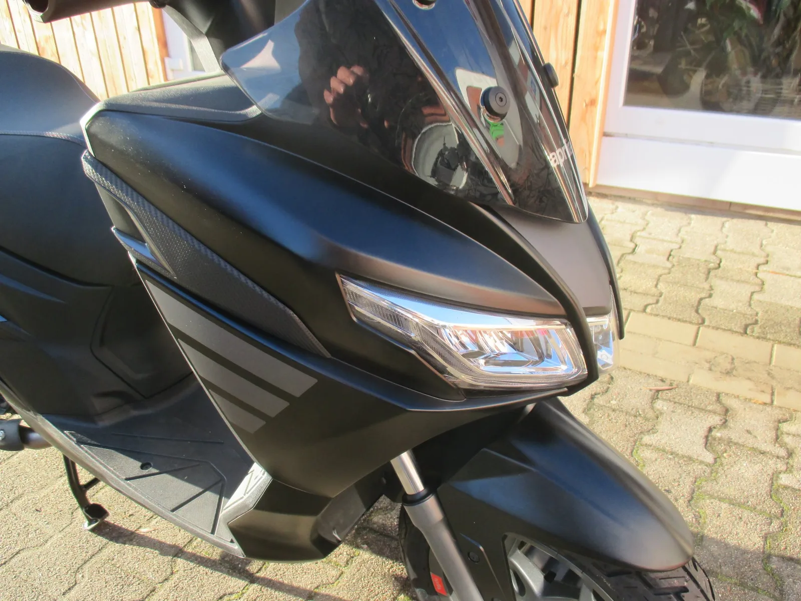Aprilia SXR 50 Enigma Black