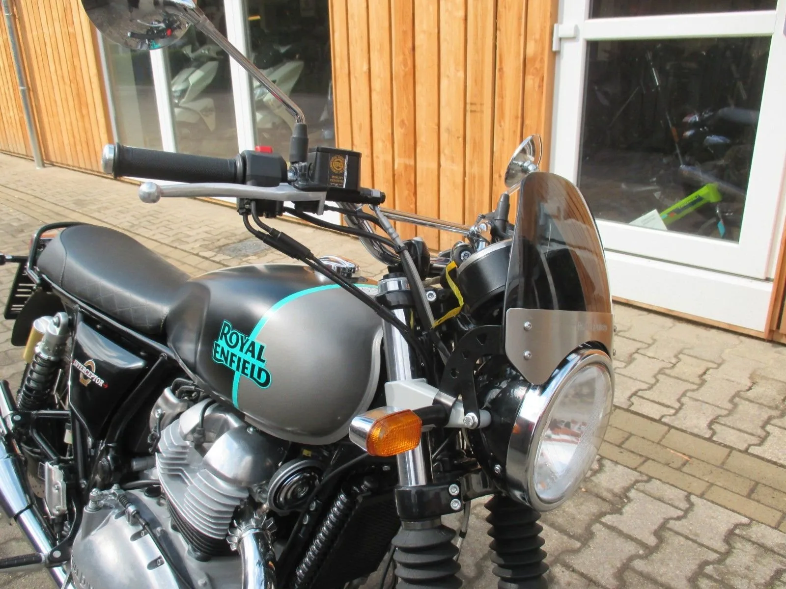 Royal Enfield Interceptor 650