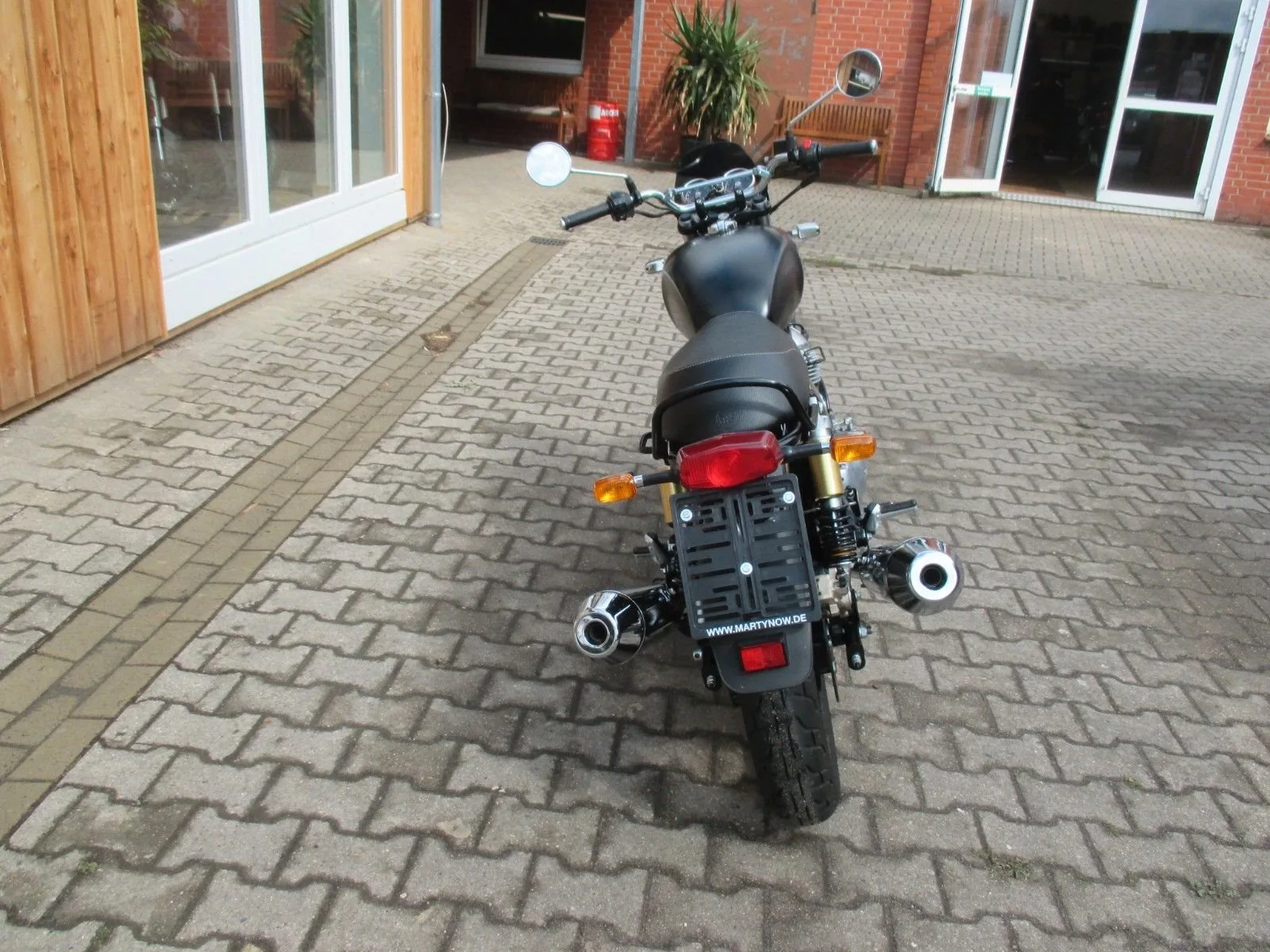 Royal Enfield Interceptor 650
