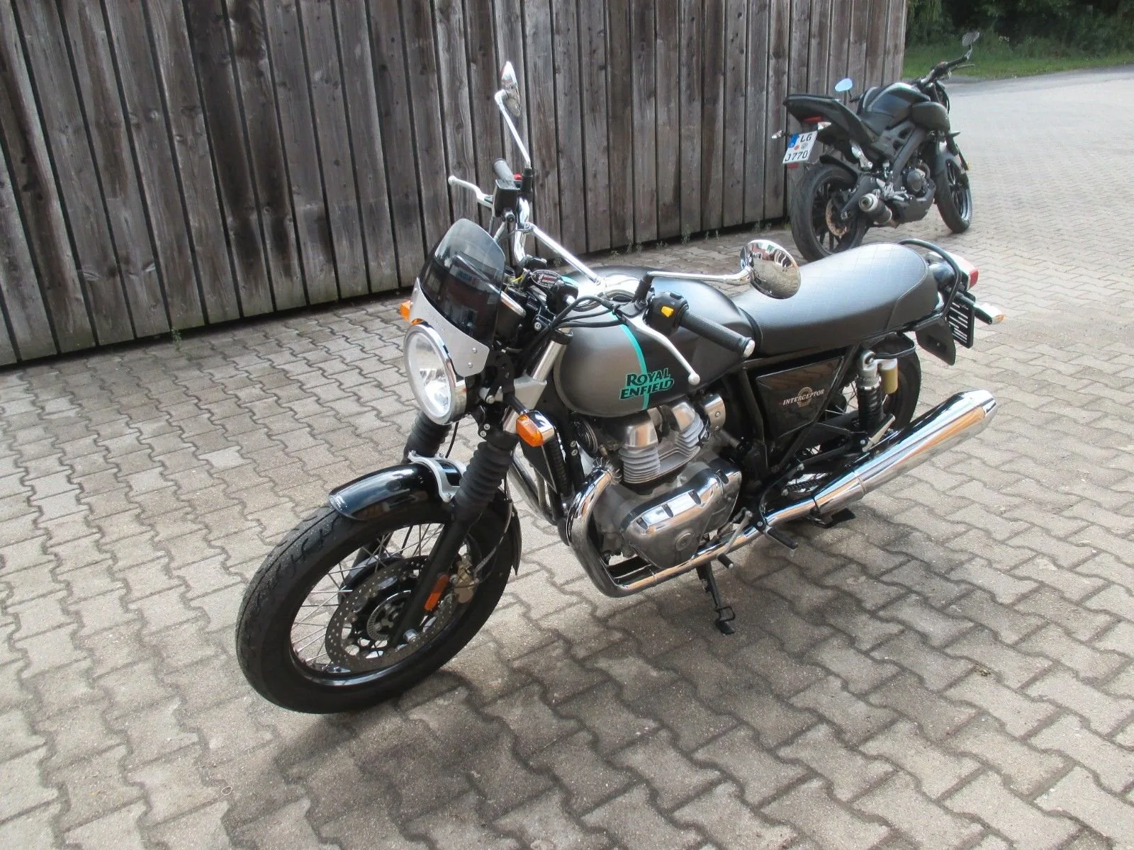 Royal Enfield Interceptor 650