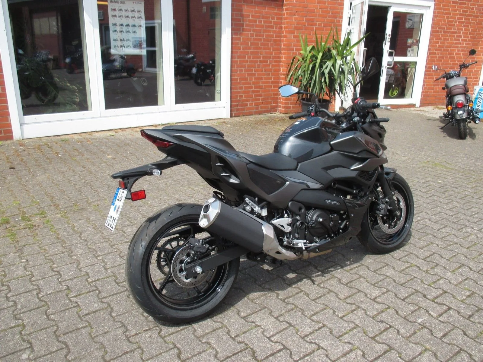 Kawasaki Z7 Hybrid