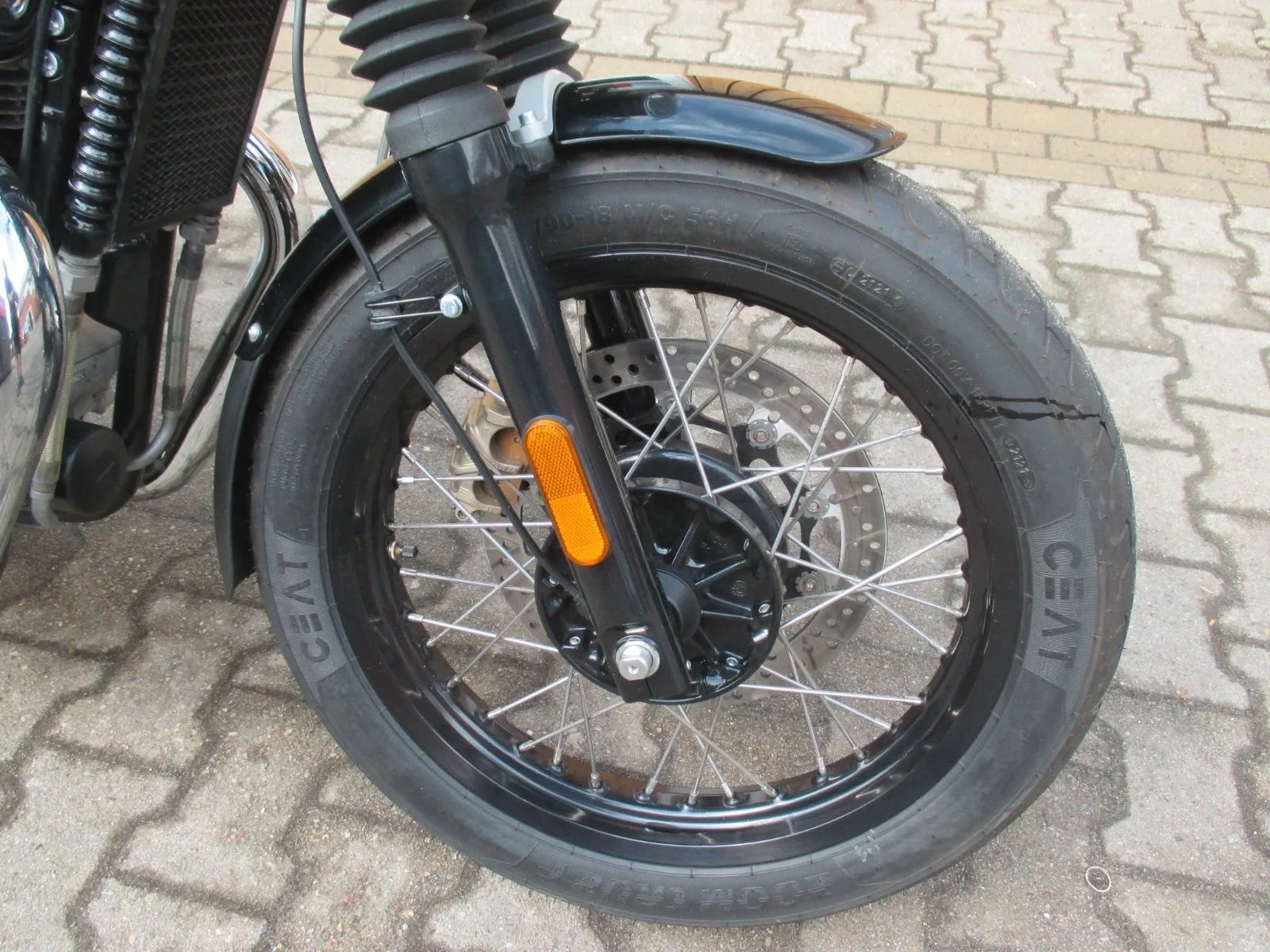 Royal Enfield Interceptor 650