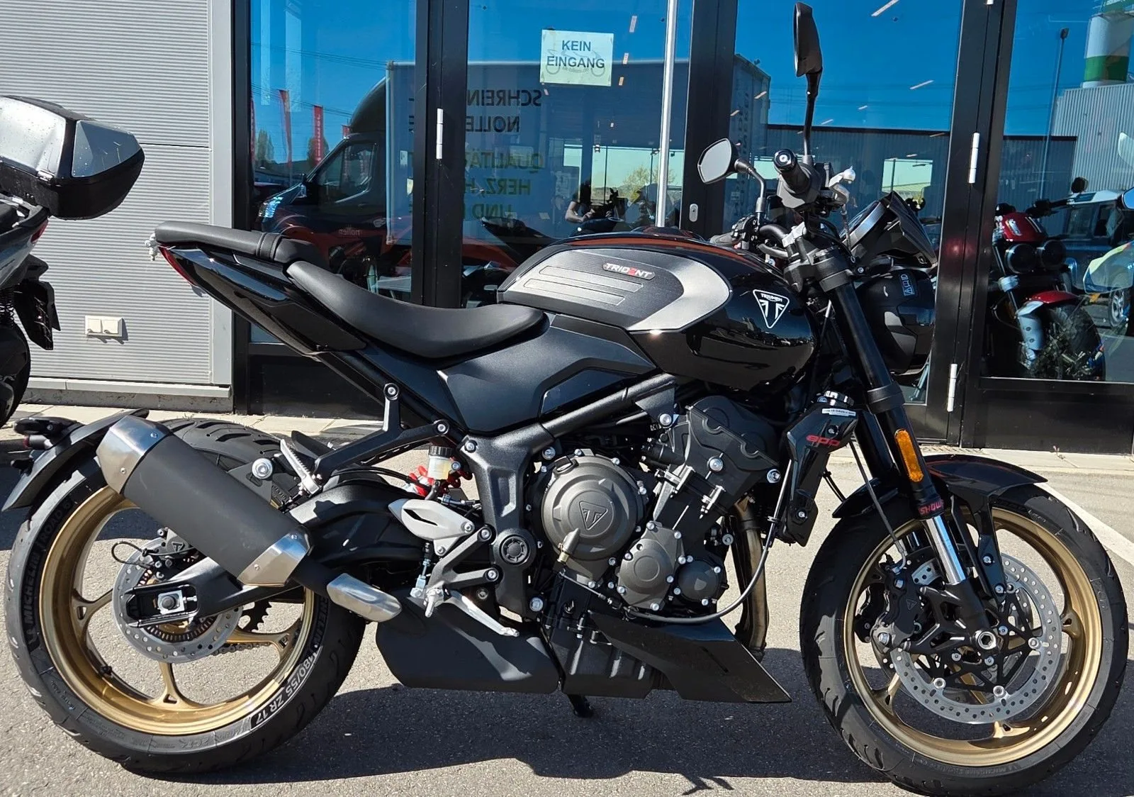 Triumph Trident 800