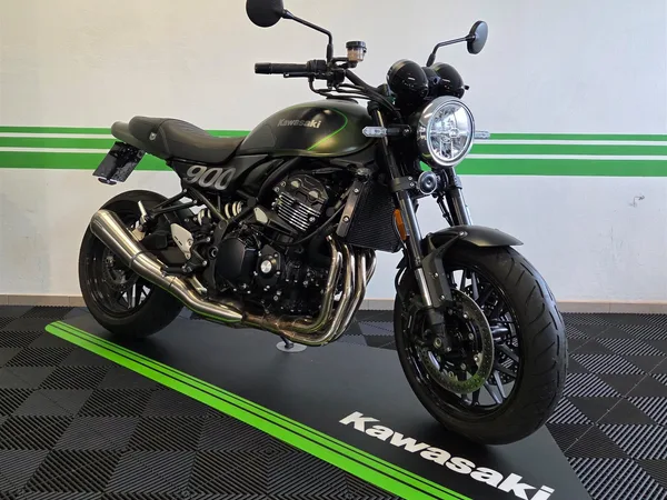 Kawasaki Z900 RS vom Kawasaki-Vertragspartner Augsburg