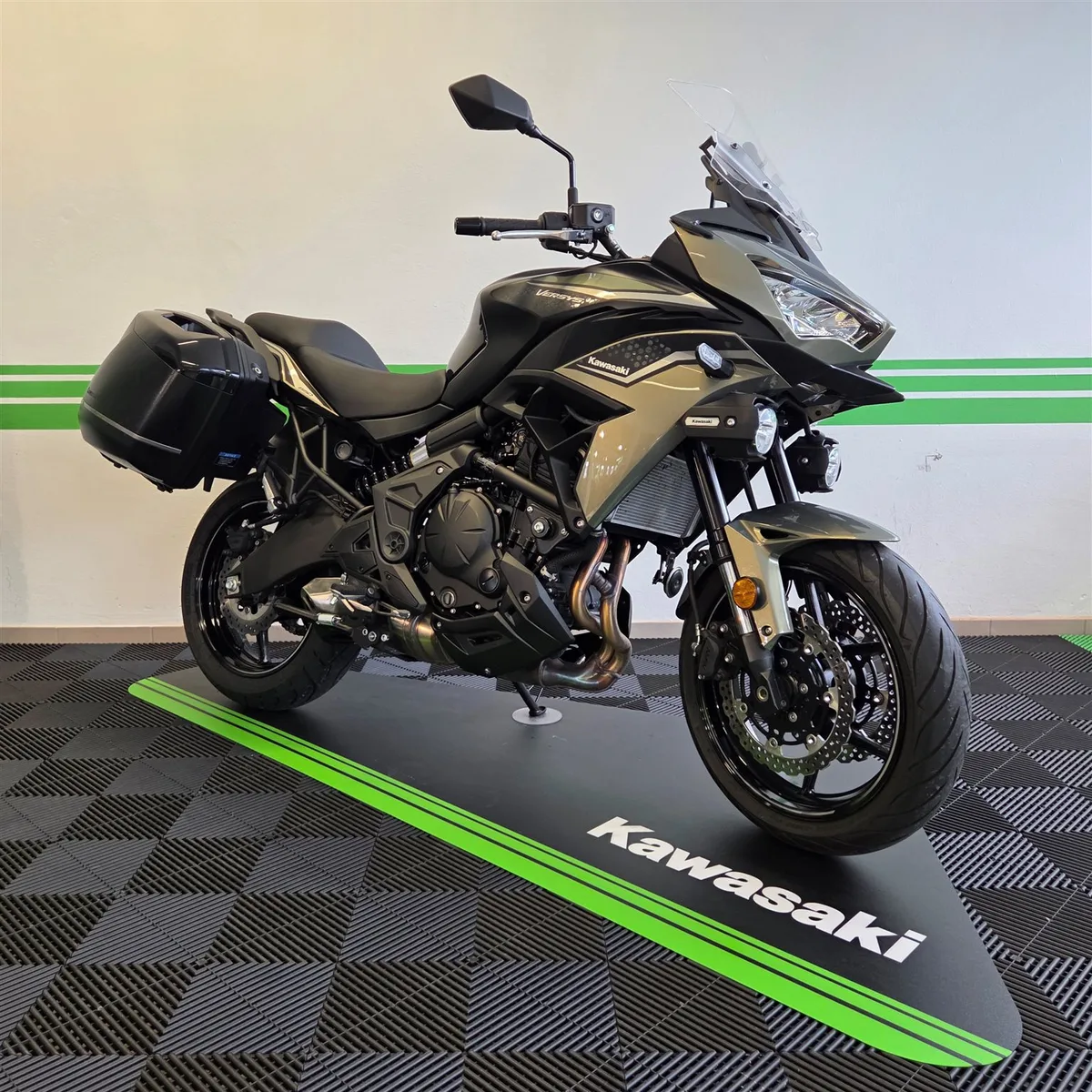 Kawasaki Versys 650 Tourer Plus vom Kawasaki-Vertragspartner Augsburg