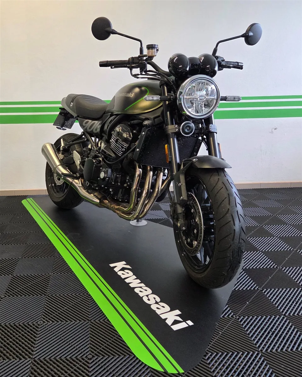 Kawasaki Z900 RS vom Kawasaki-Vertragspartner Augsburg