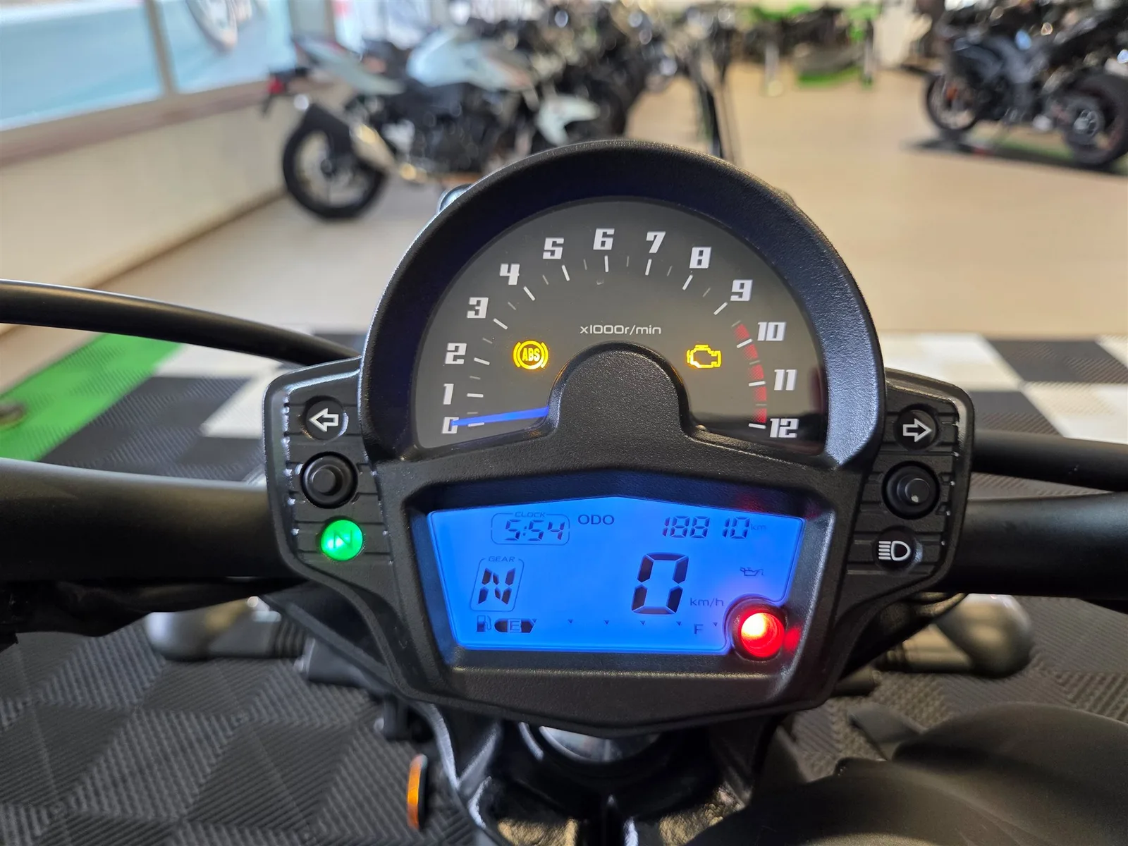 Kawasaki Vulcan S Arrow vom Kawasaki-Vertragspartner Augsburg