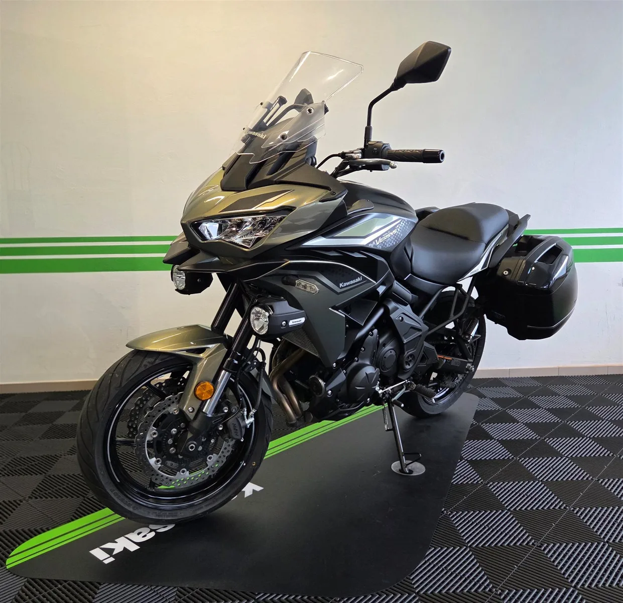 Kawasaki Versys 650 Tourer Plus vom Kawasaki-Vertragspartner Augsburg