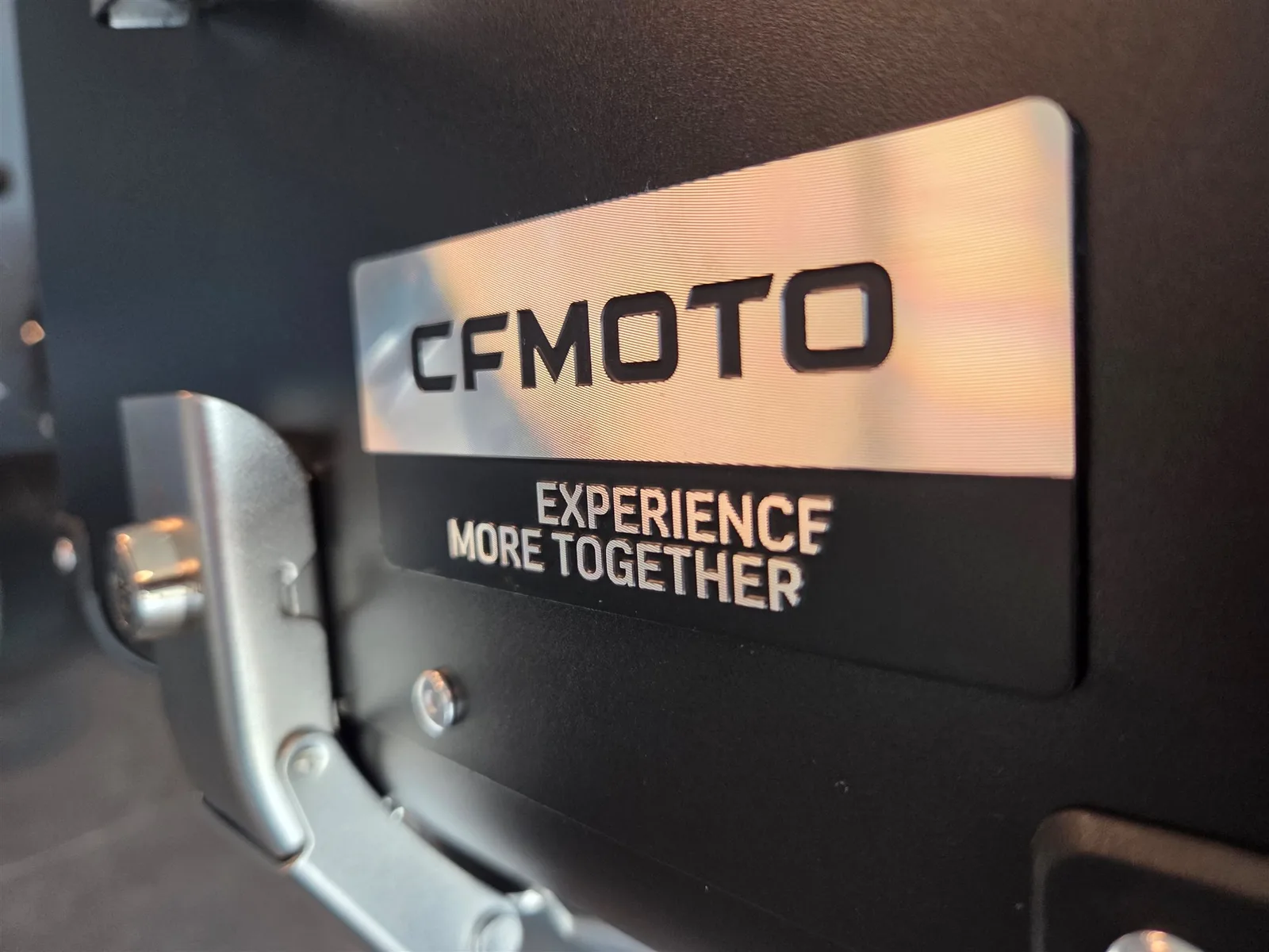 CFMOTO 700MT