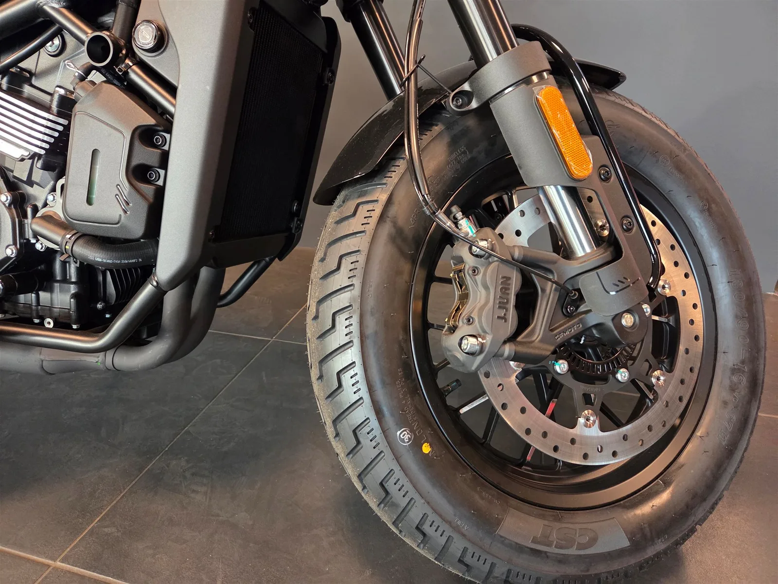 CFMOTO 450CL-C Bobber
