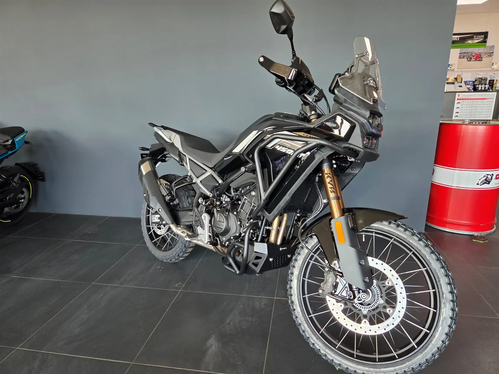 CFMOTO 450MT