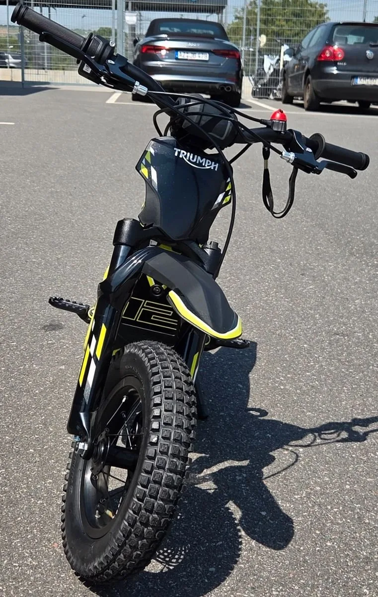 Triumph TXP-12