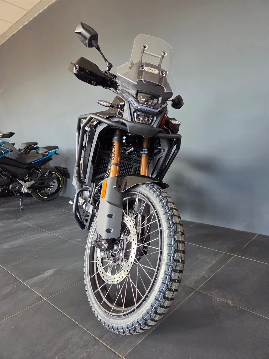 CFMOTO 450MT