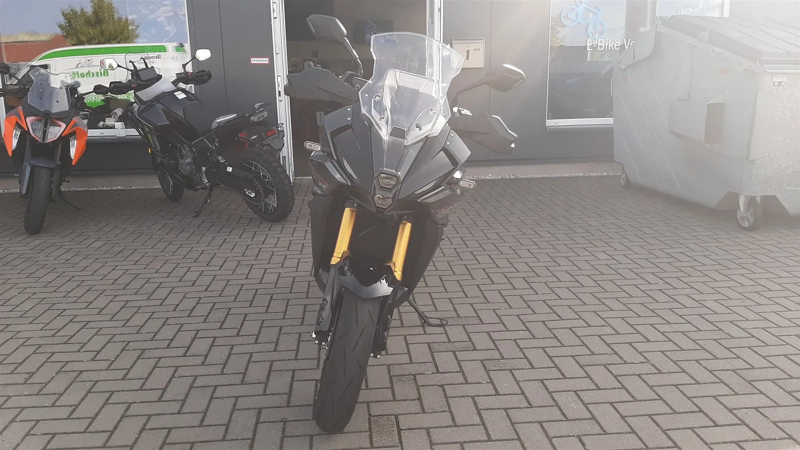 Suzuki GSX-S1000GX TRAVEL EDITION VORFÜHRER