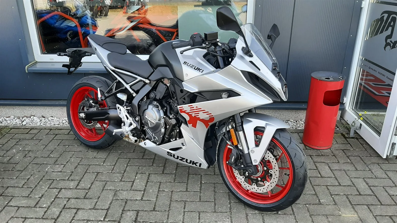 Suzuki GSX-8R GSX8R 2025 A2 TAUGLICH