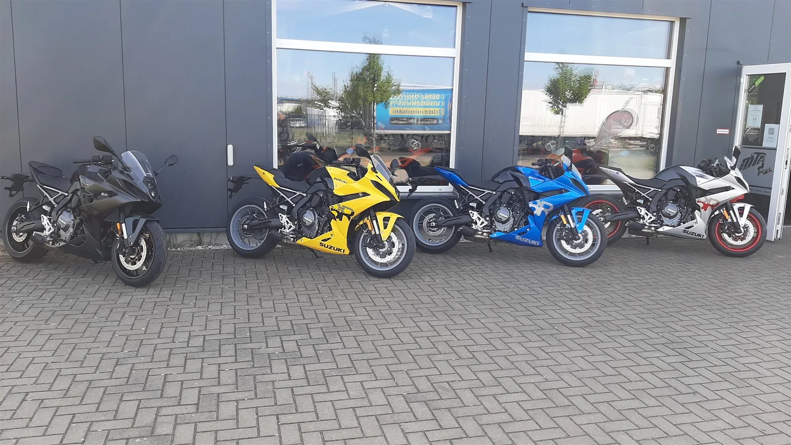 Suzuki GSX-8R GSX8R 2025 A2 TAUGLICH