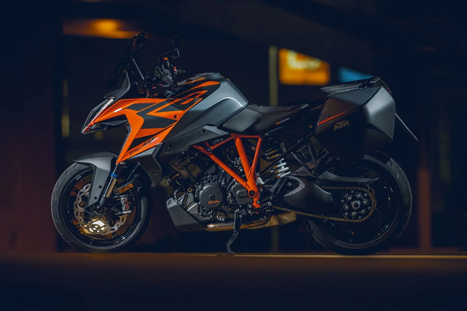 KTM 1290 Super Duke GT DEMOBIKE TECHPACK