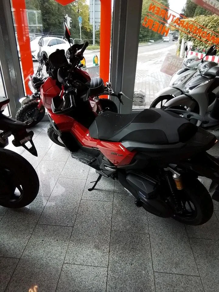 Honda ADV350