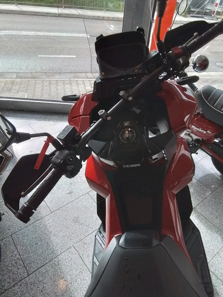 Honda ADV350