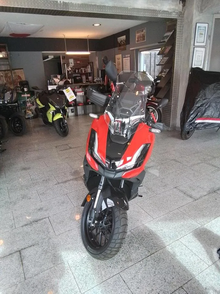 Honda ADV350