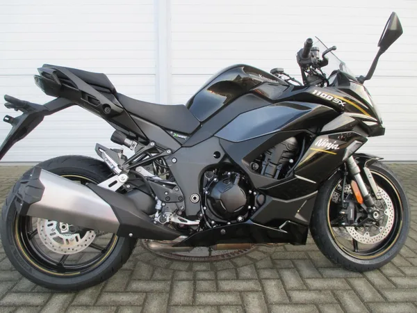 Kawasaki Ninja 1100SX