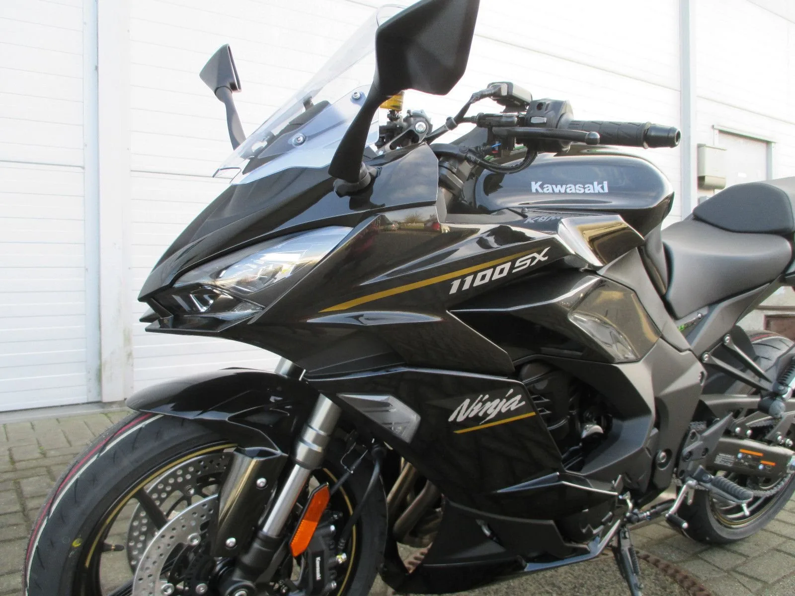 Kawasaki Ninja 1100SX