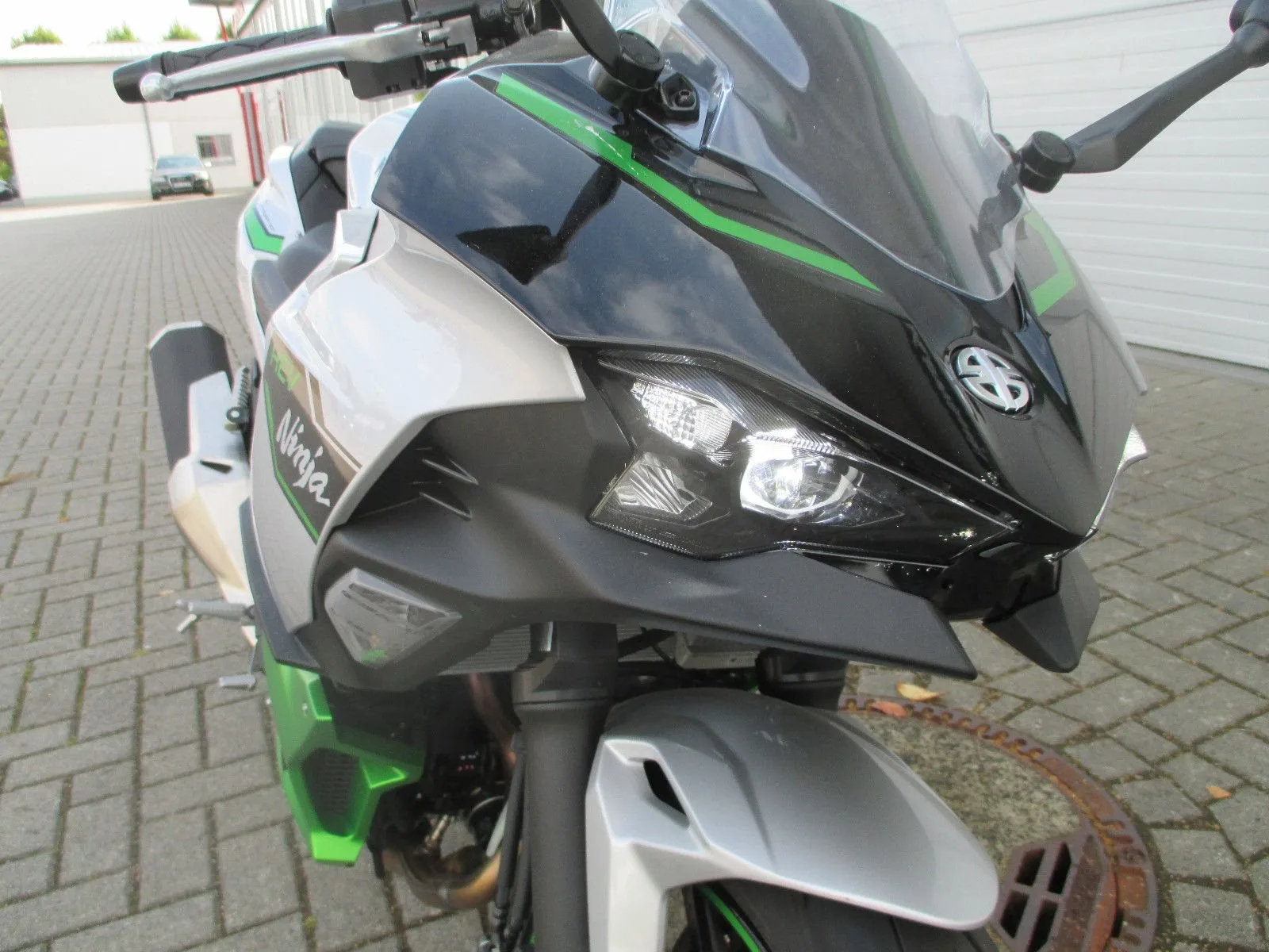 Kawasaki Ninja 7 Hybrid